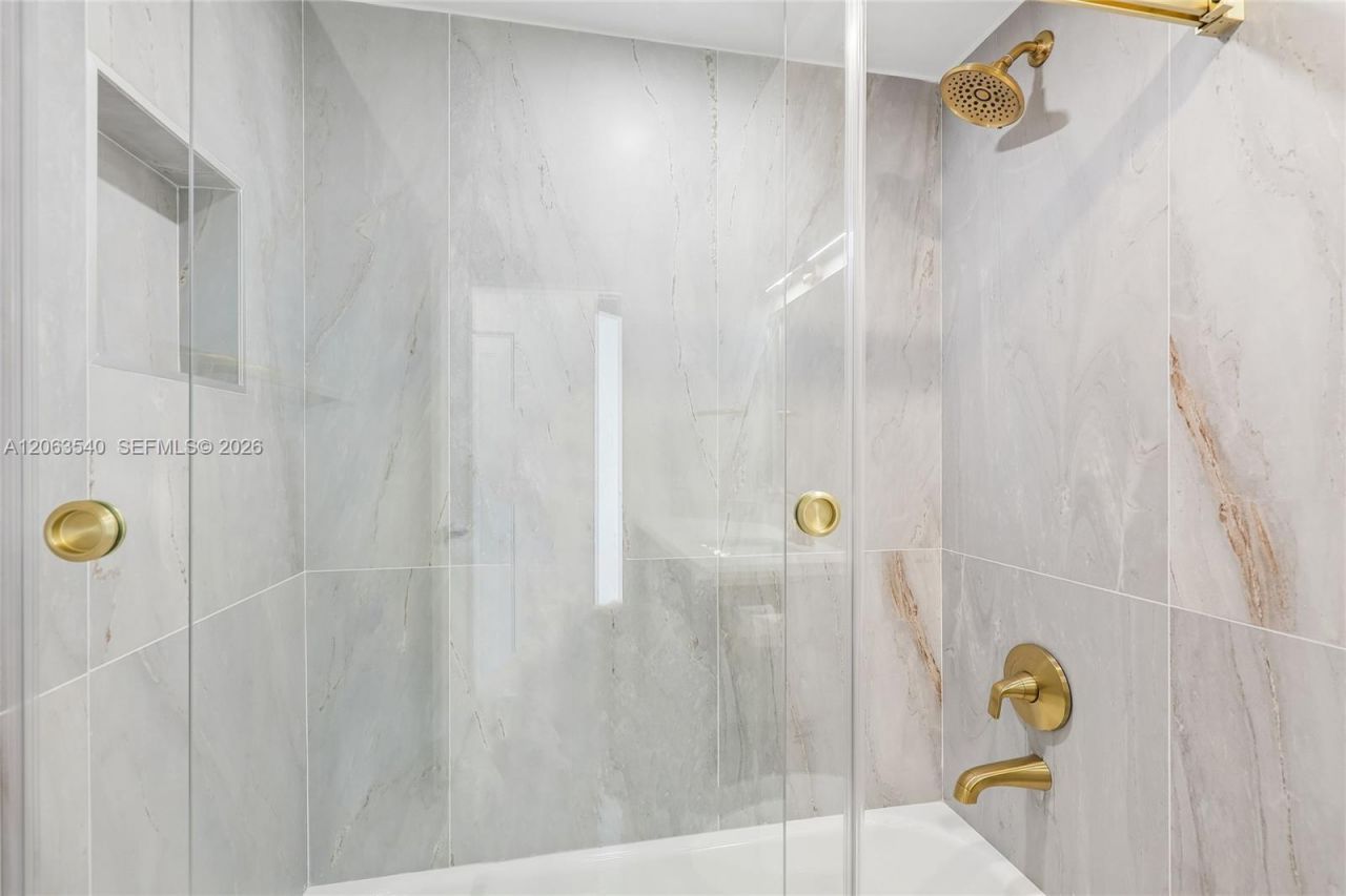 9613 NW 8th Cir, Plantation, FL 33324 Photo