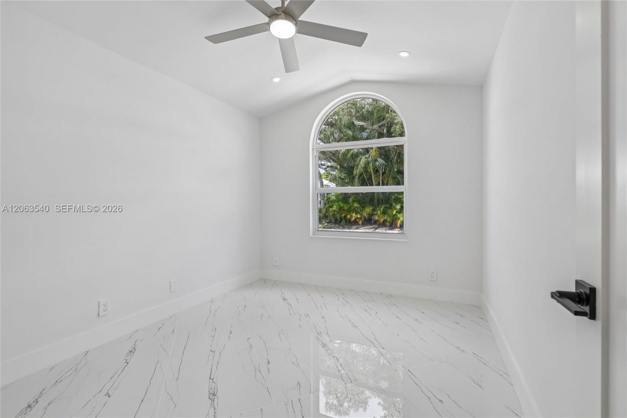 9613 NW 8th Cir, Plantation, FL 33324 Photo