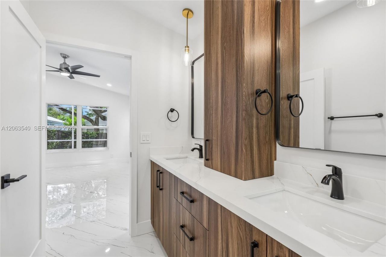 9613 NW 8th Cir, Plantation, FL 33324 Photo