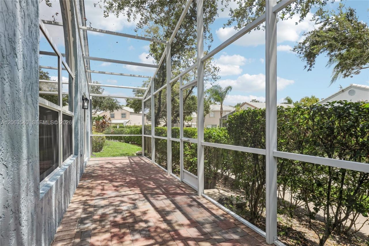 9613 NW 8th Cir, Plantation, FL 33324 Photo