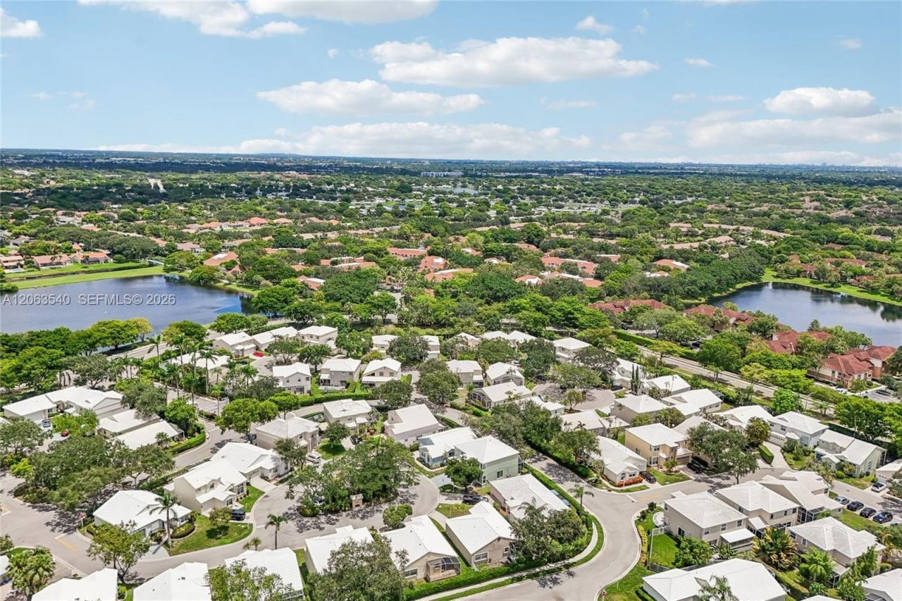 9613 NW 8th Cir, Plantation, FL 33324 Photo