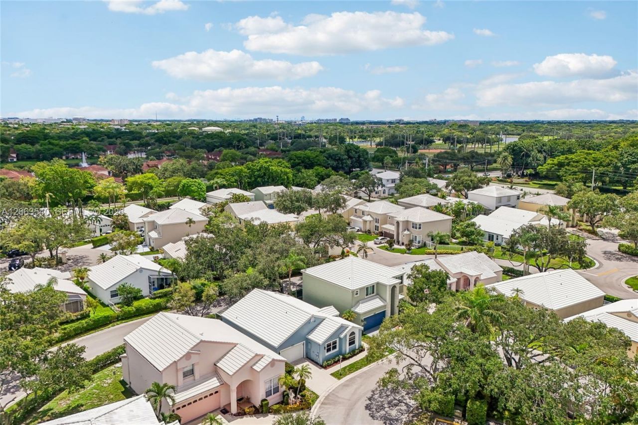 9613 NW 8th Cir, Plantation, FL 33324 Photo