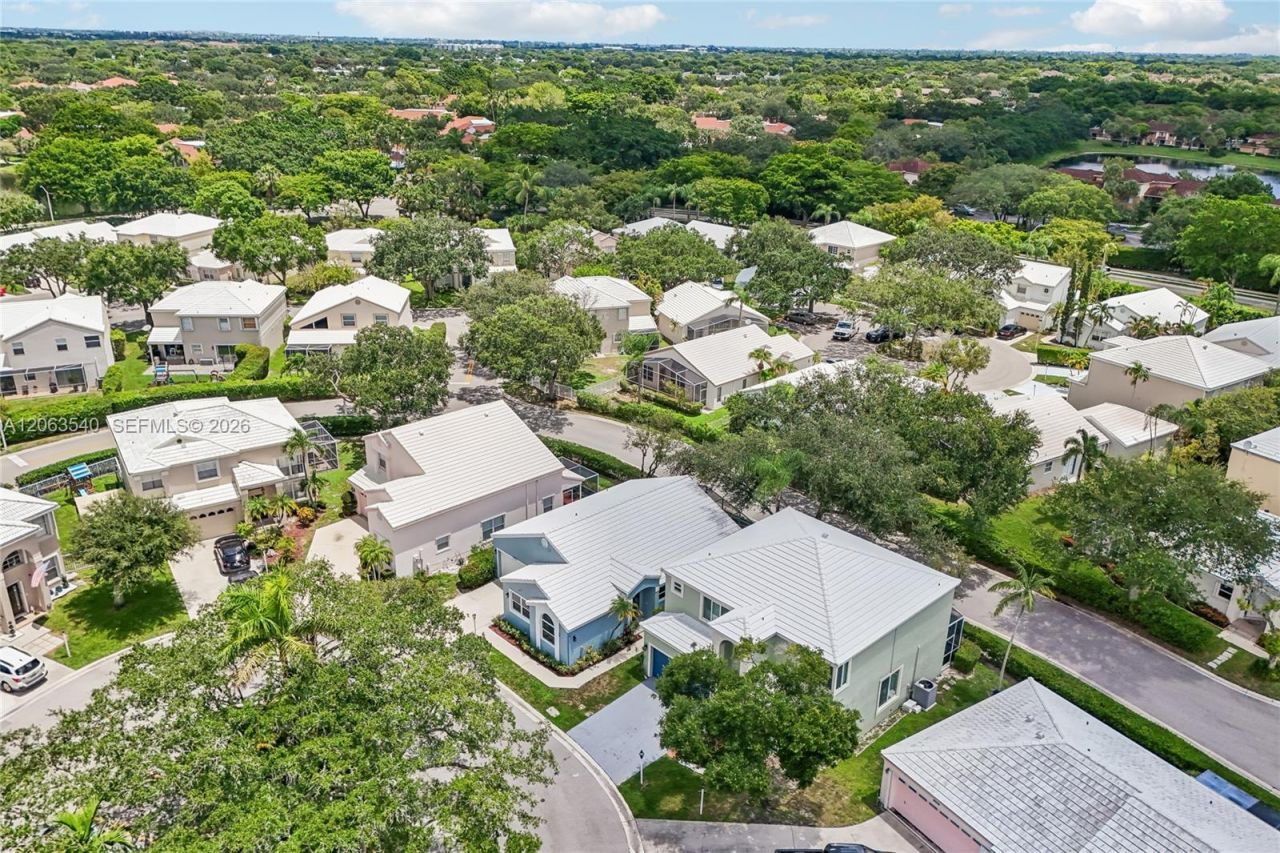 9613 NW 8th Cir, Plantation, FL 33324 Photo