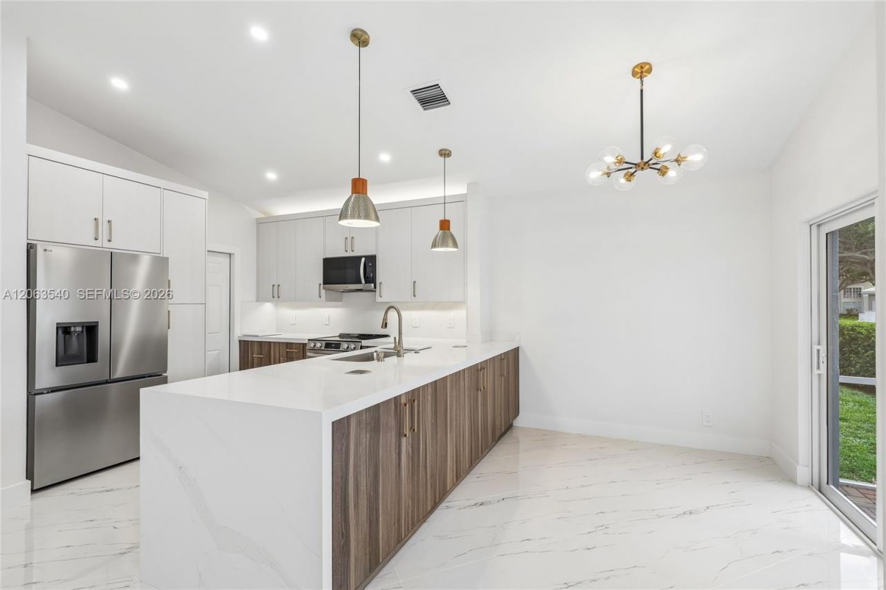 9613 NW 8th Cir, Plantation, FL 33324 Photo