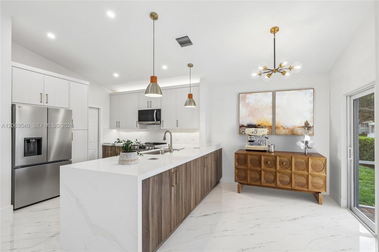 9613 NW 8th Cir, Plantation, FL 33324 Photo