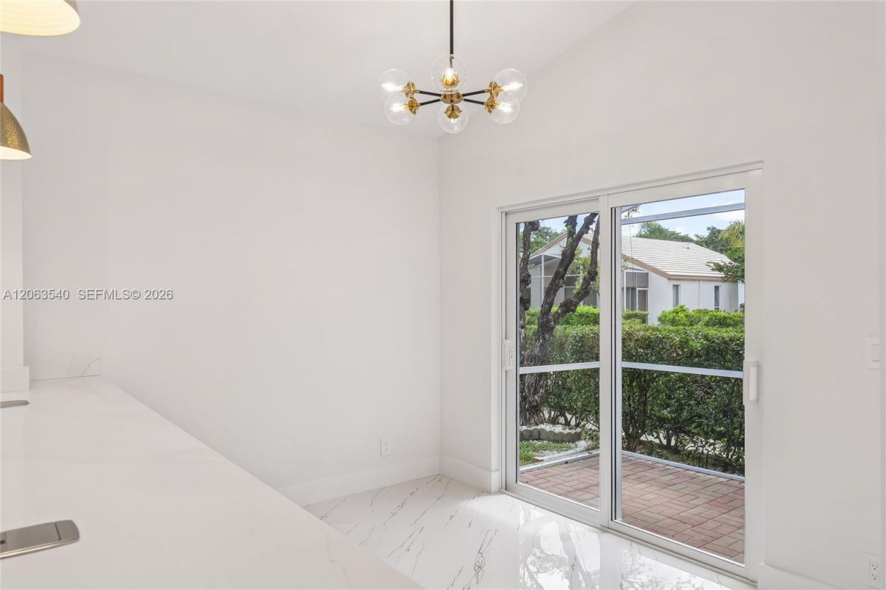 9613 NW 8th Cir, Plantation, FL 33324 Photo