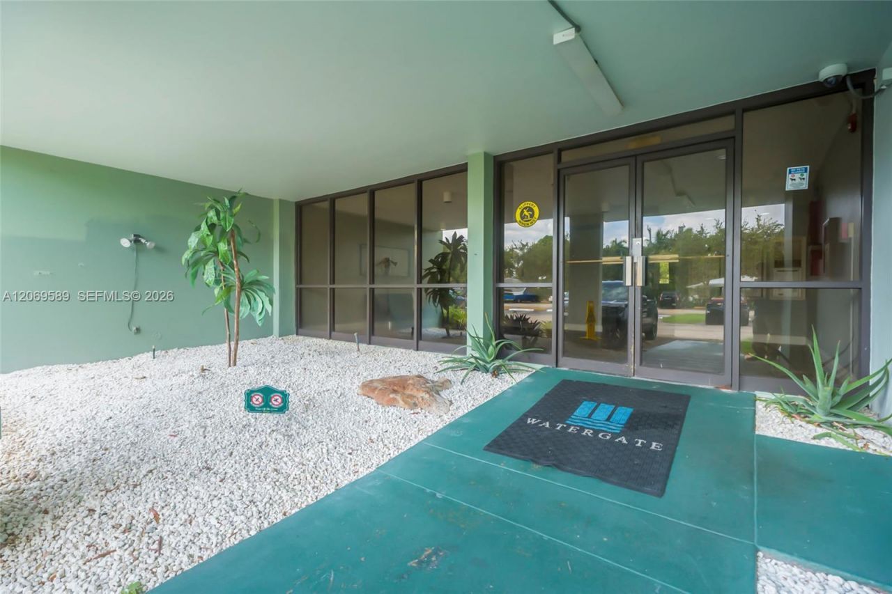 2771 Taft St , Unit 407, Hollywood, FL 33020 Photo