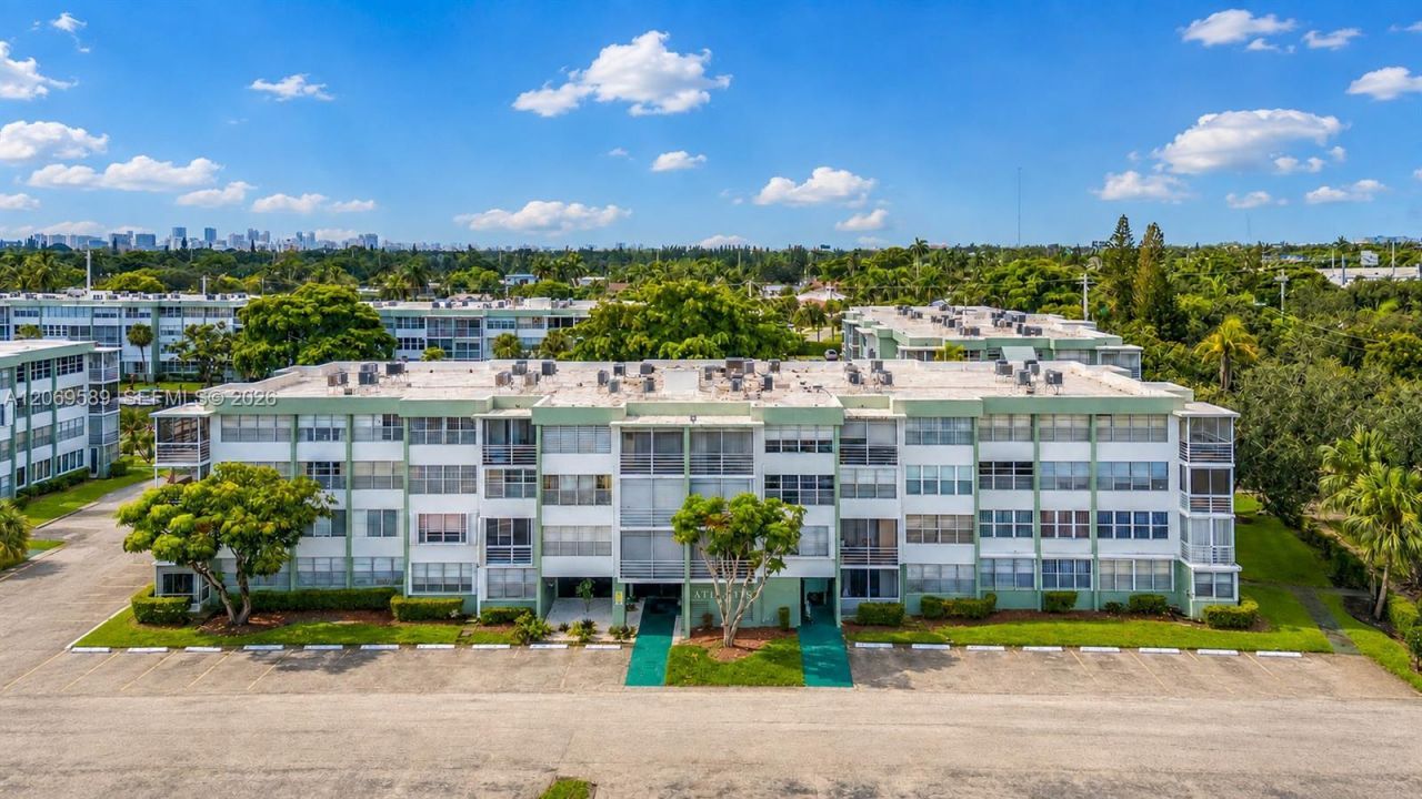 2771 Taft St , Unit 407, Hollywood, FL 33020 Photo