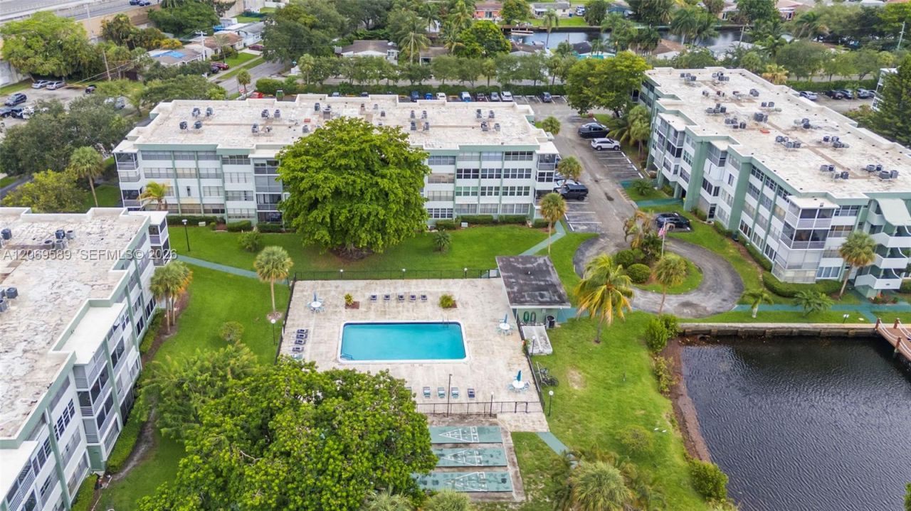 2771 Taft St , Unit 407, Hollywood, FL 33020 Photo