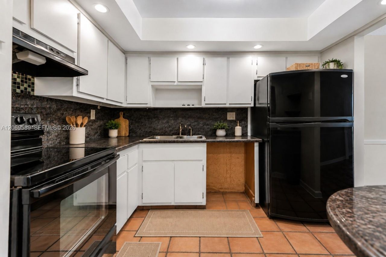 2771 Taft St , Unit 407, Hollywood, FL 33020 Photo