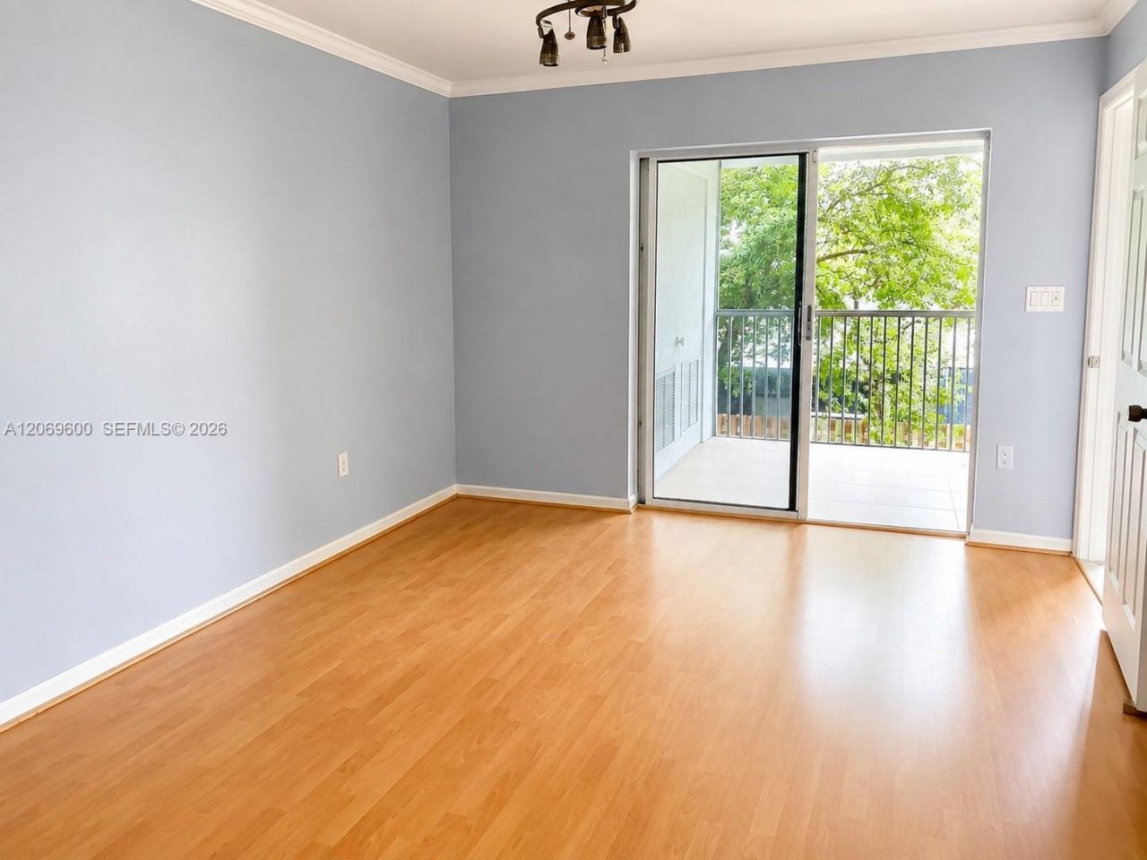 464 NE 210th Cir Ter, Unit 201-10A, Miami, FL 33179 Photo