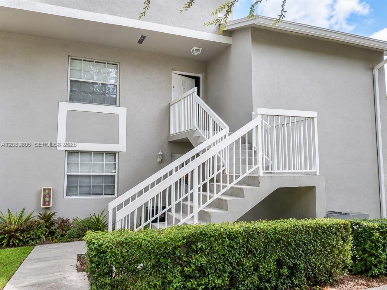 464 NE 210th Cir Ter, Unit 201-10A, Miami, FL 33179 Photo