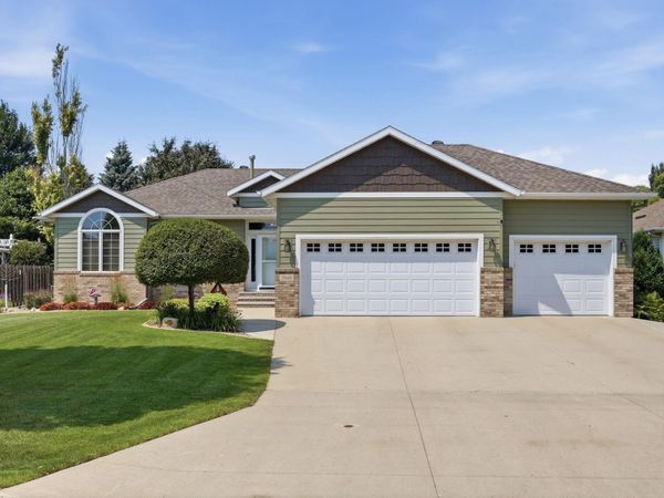 2040 Ruxton Court, West Fargo, ND 58078