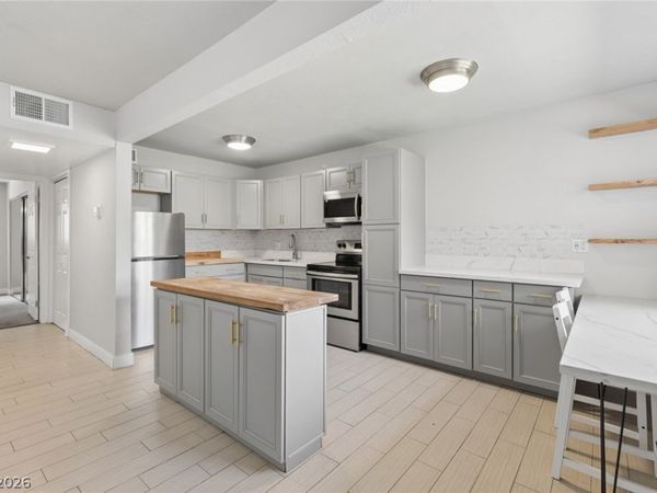 304 Orland Street, Unit 38, Las Vegas, NV 89107