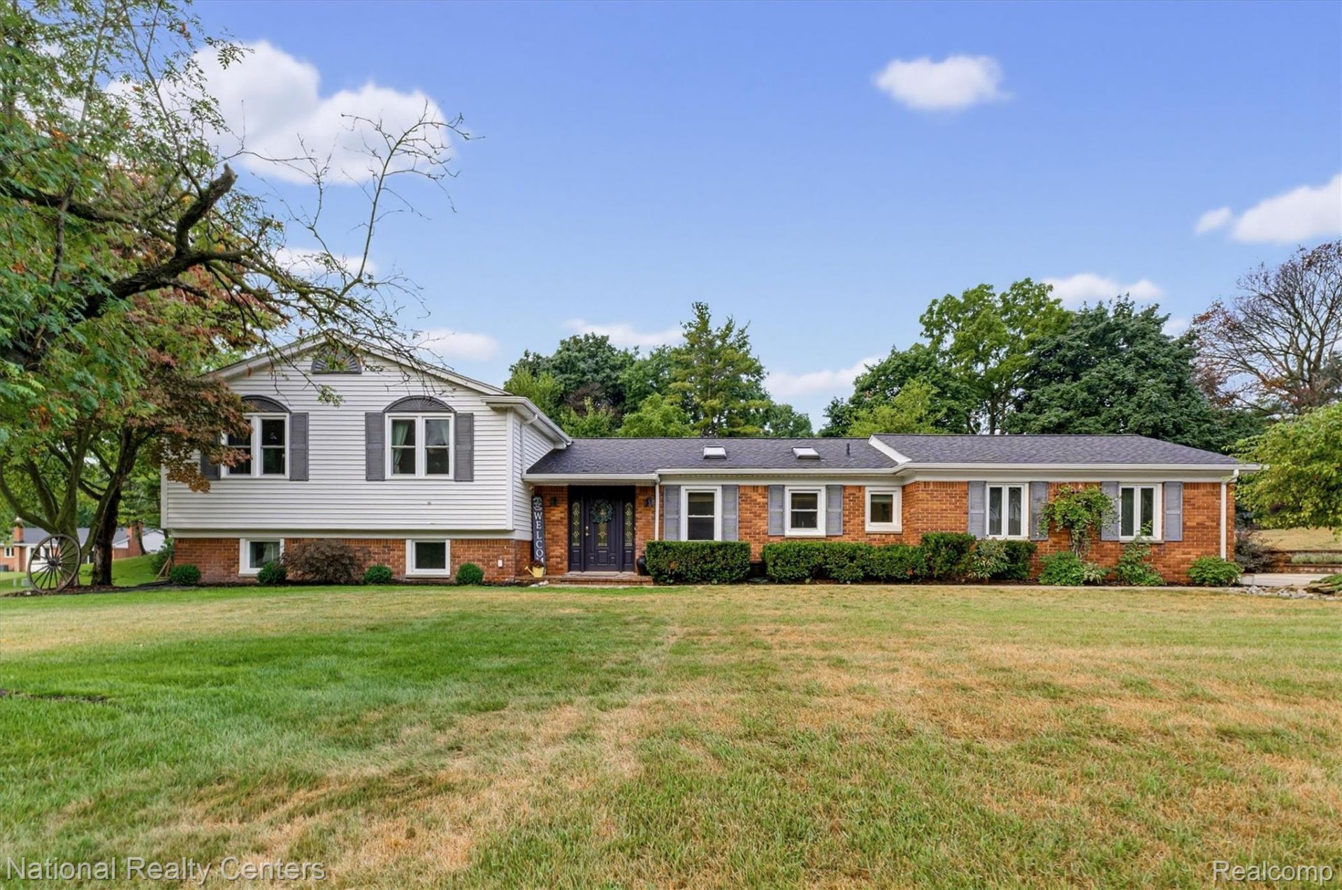 216 Birch Hill Drive, Oakland Township, Mi 48306 Main Photo