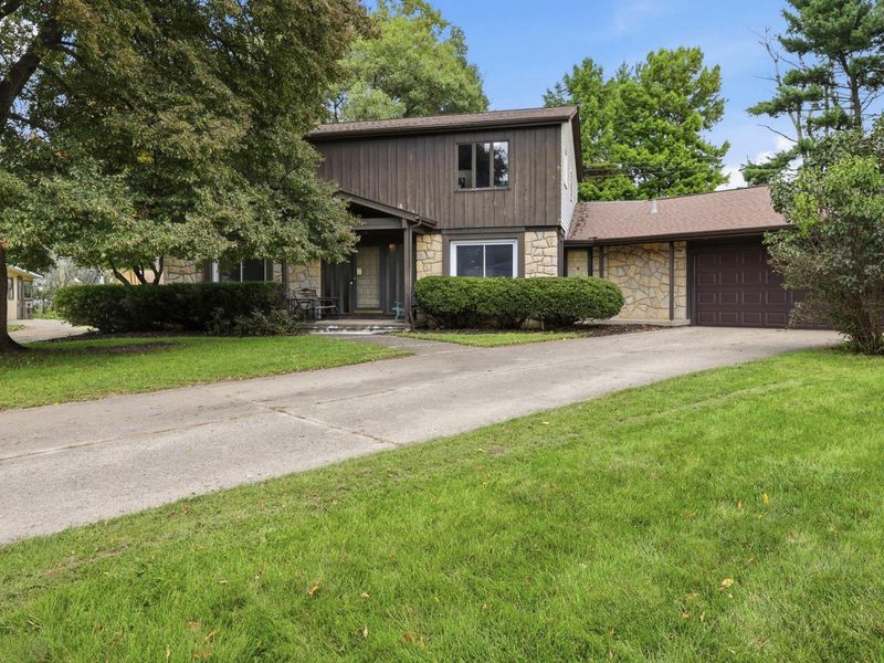 5288 Butternut Court E, Columbus, OH 43229 Photo 4