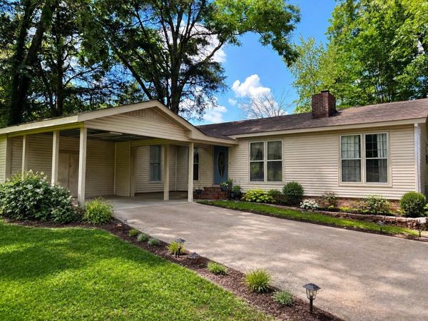 912 E College St , Pulaski, TN 38478