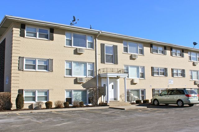 5029 N East River Road, Unit 2A, Norridge, IL 60706 Main Photo