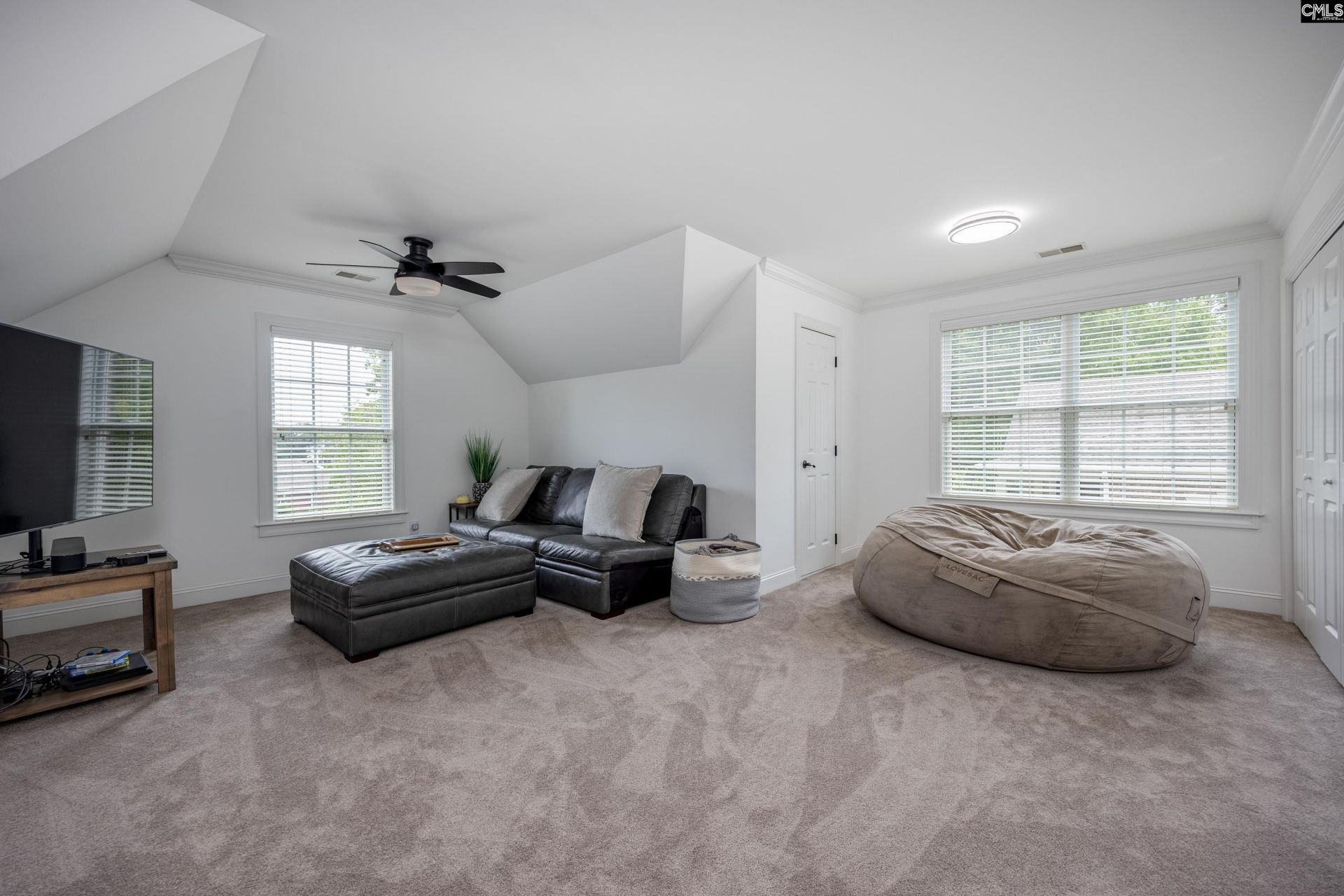 441 Oxenbridge Way Photo 31