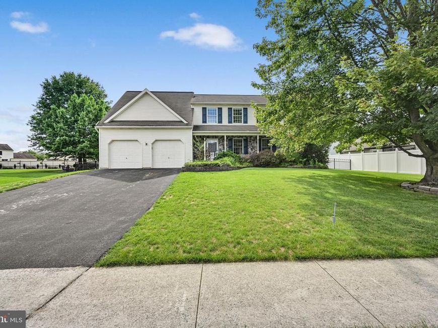 685 Coachman Ln L-0029, Palmyra, PA 17078 Main Photo