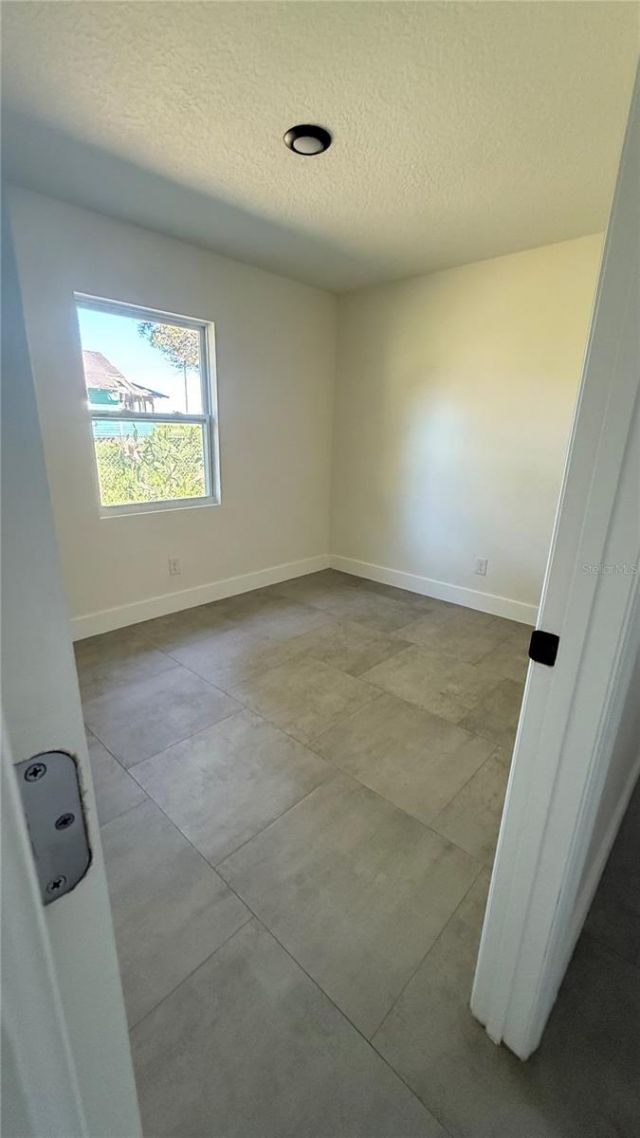 606 Ridgewood Avenue , Dundee, FL 33838 Photo