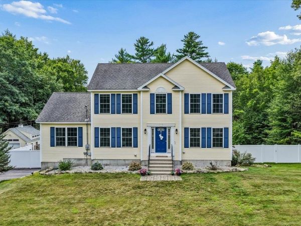 110 Middle Road, Deerfield, NH 03037