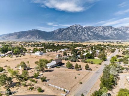 1101 Oro Way, Gardnerville, NV 89460 Photo