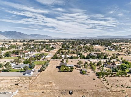 1101 Oro Way, Gardnerville, NV 89460 Photo