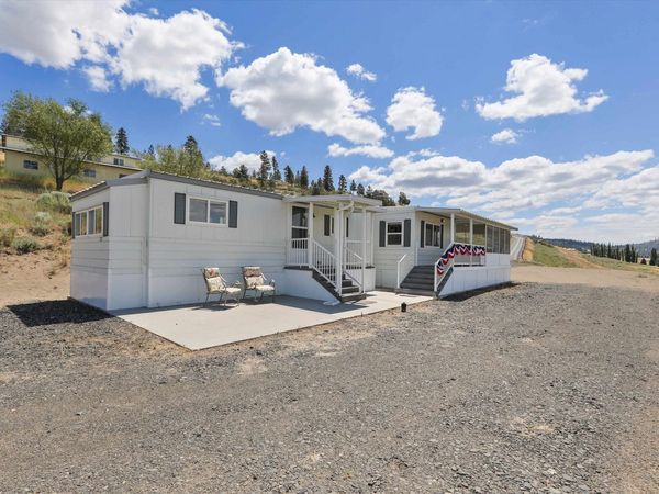 41980 Fawn Lane N Ln, Deer Meadows, WA 99122