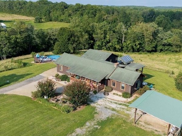 300 Tom Hunter Road, Pilot Mountain, NC 27041