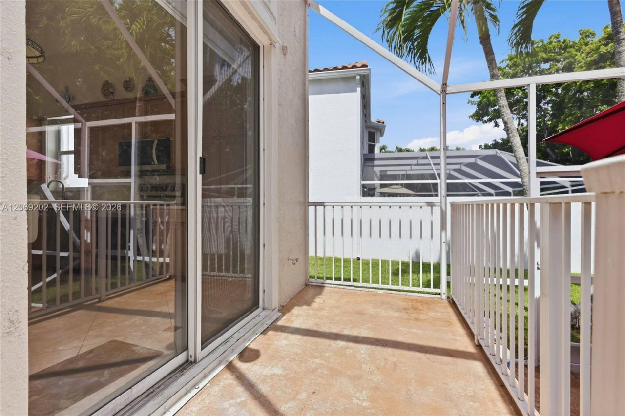 15845 NW 14th Rd, Pembroke Pines, FL 33028 Photo