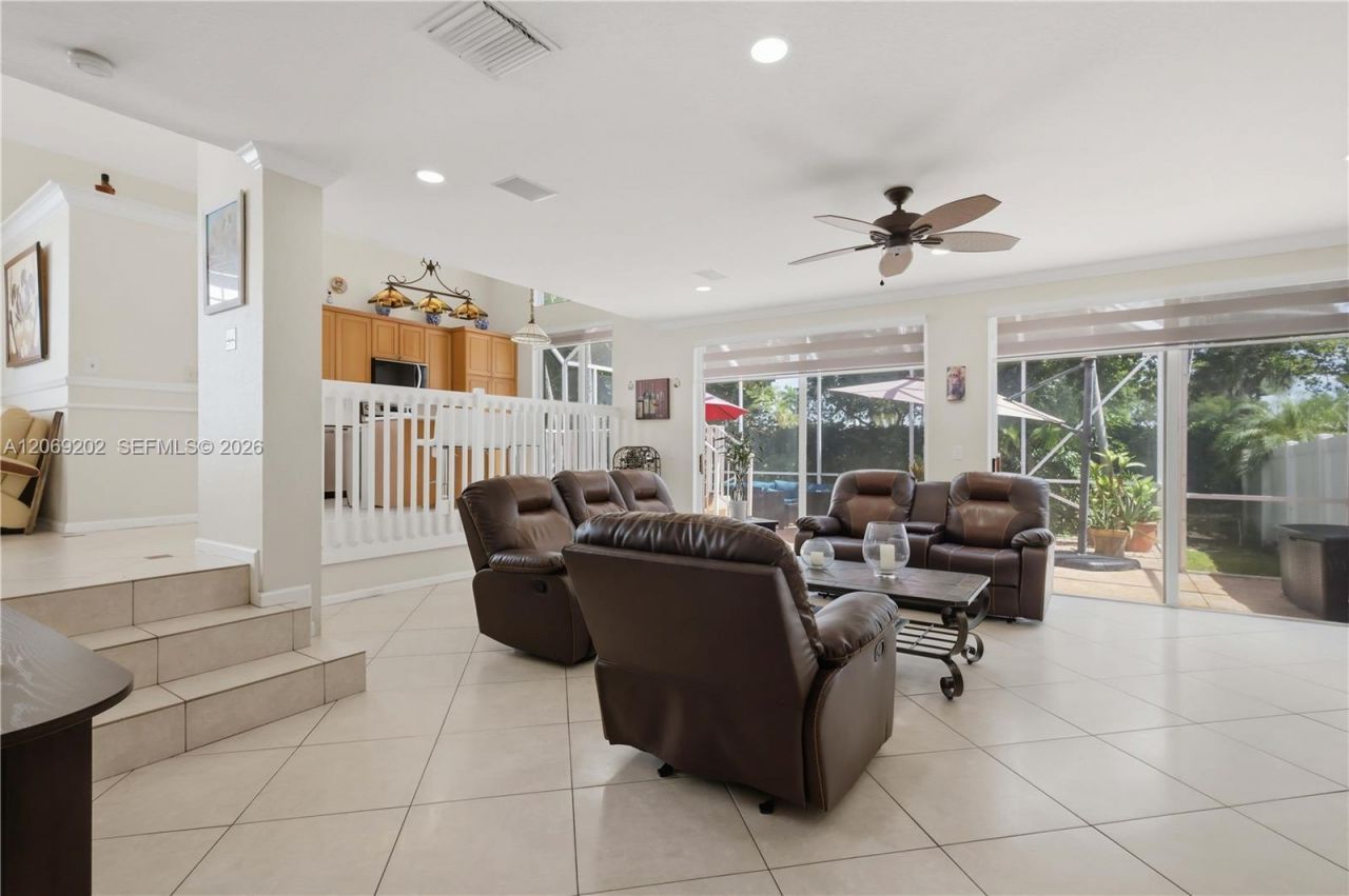 15845 NW 14th Rd, Pembroke Pines, FL 33028 Photo