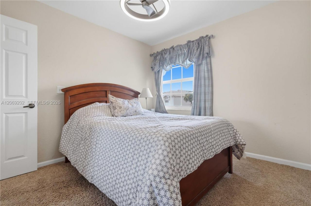 15845 NW 14th Rd, Pembroke Pines, FL 33028 Photo