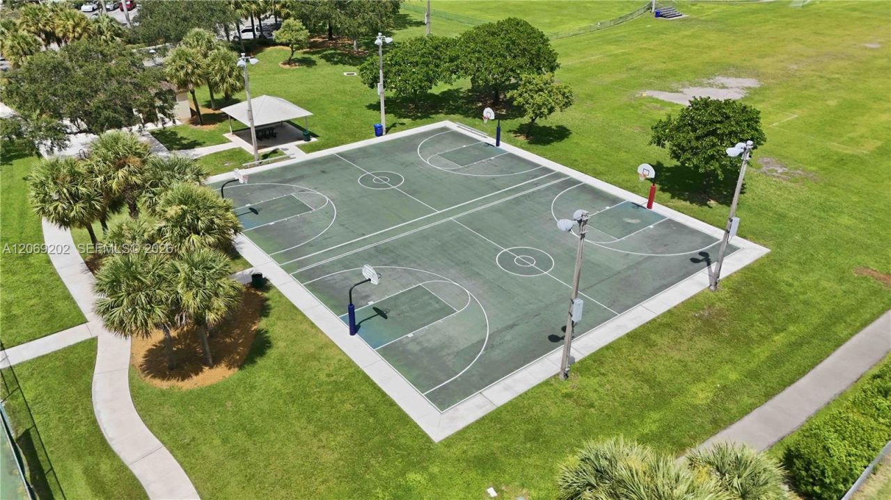 15845 NW 14th Rd, Pembroke Pines, FL 33028 Photo