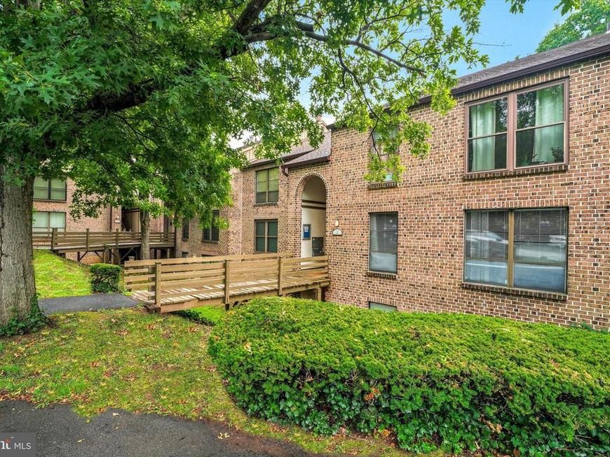 12 E Fairway Road , Reading, PA 19607 Main Photo