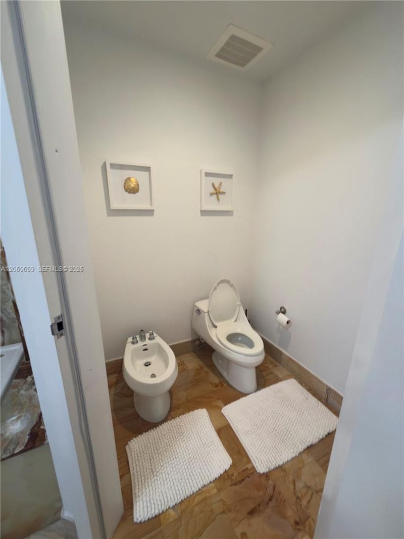 18101 Collins Ave, Unit 1807, Sunny Isles Beach, FL 33160 Photo