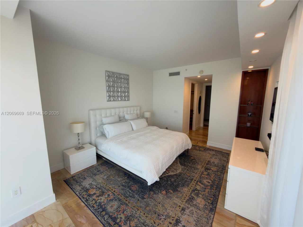 18101 Collins Ave, Unit 1807, Sunny Isles Beach, FL 33160 Photo