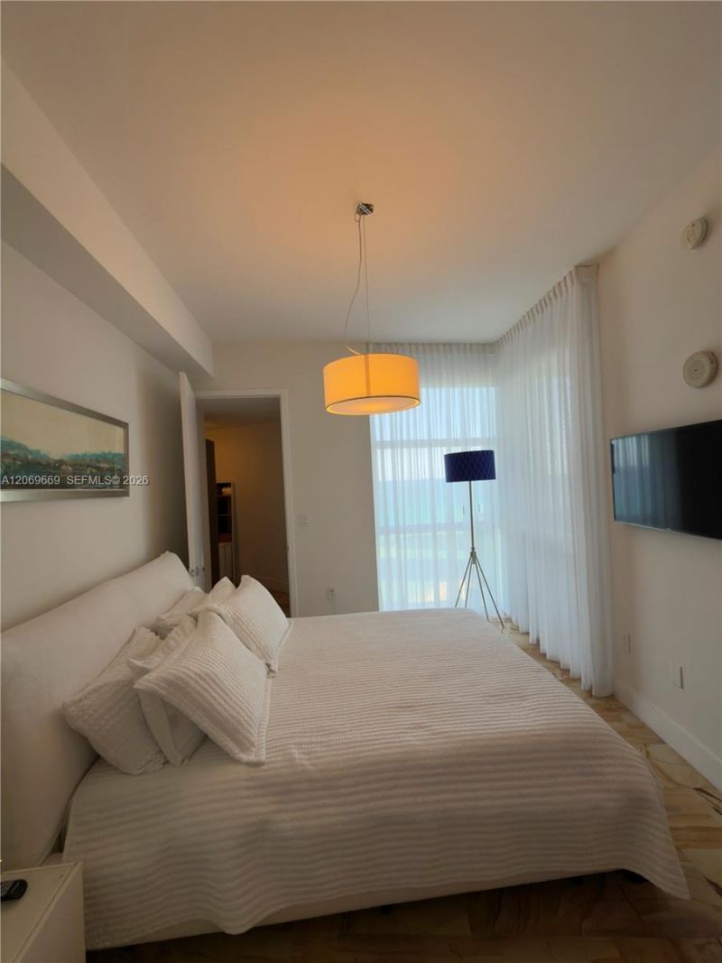 18101 Collins Ave, Unit 1807, Sunny Isles Beach, FL 33160 Photo