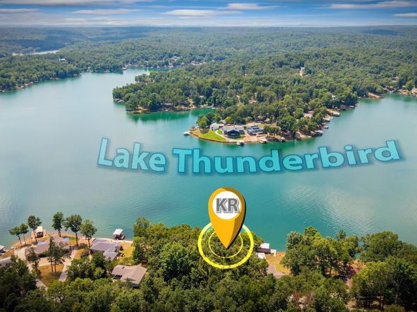 N Lakeshore Drive , Cherokee Village, AR 72529