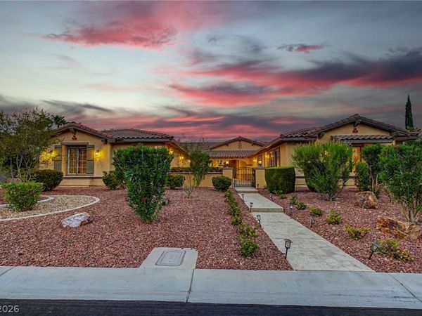 7504 Via Del Mar Street , Las Vegas, NV 89131