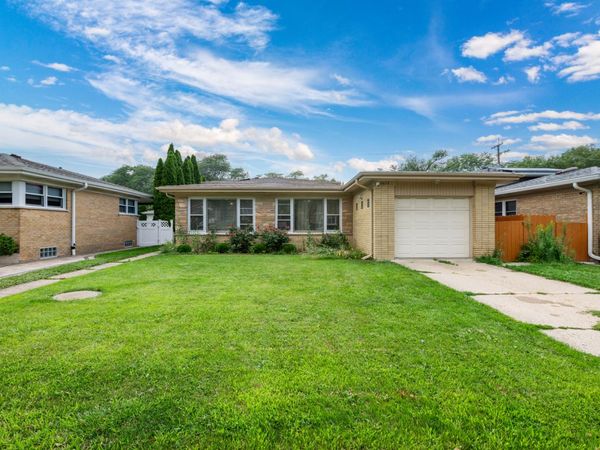 8652 Crawford Avenue , Skokie, IL 60076