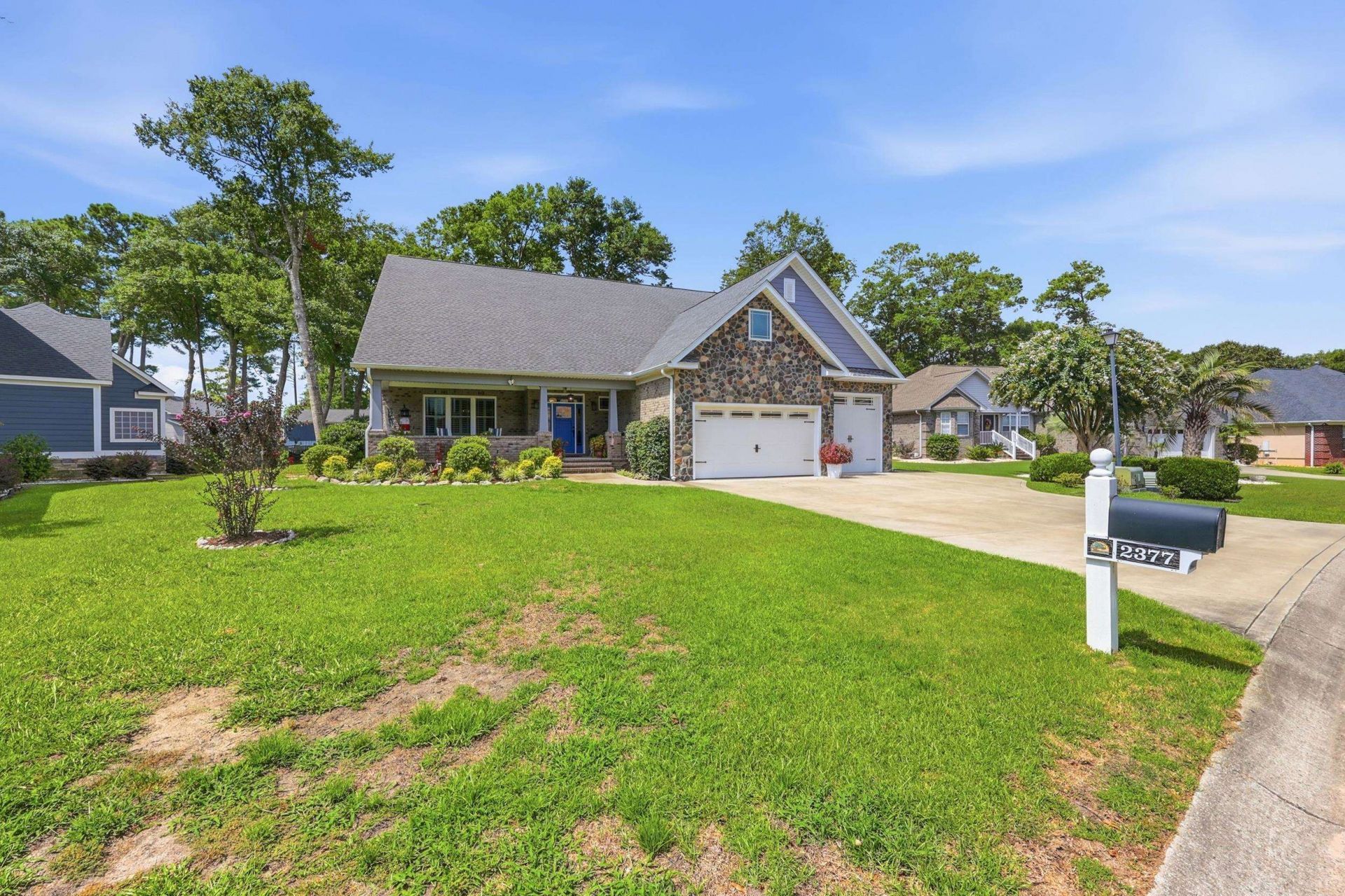 2377 Island Way Photo 4