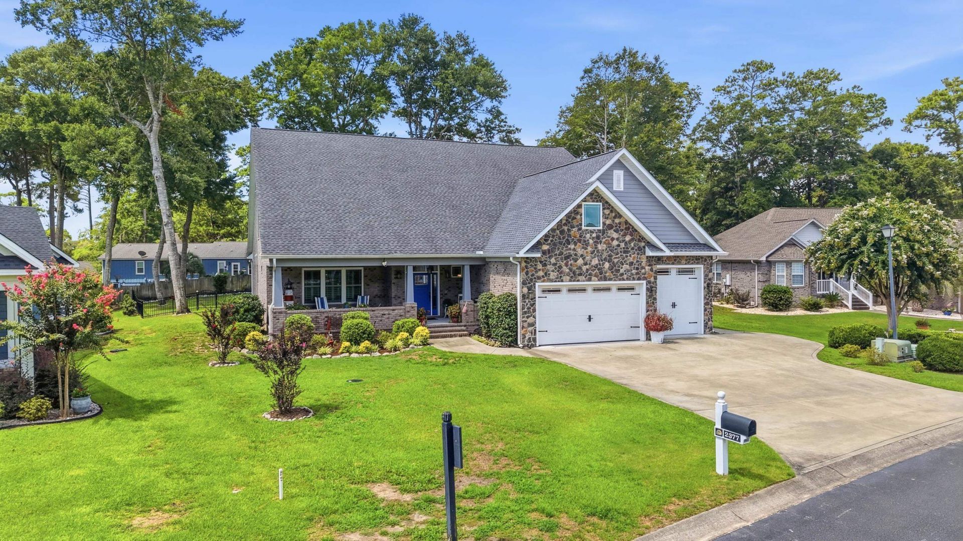 2377 Island Way Photo 5