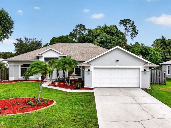 1571 SW Hunnicut Avenue, Port St. Lucie, FL 34953