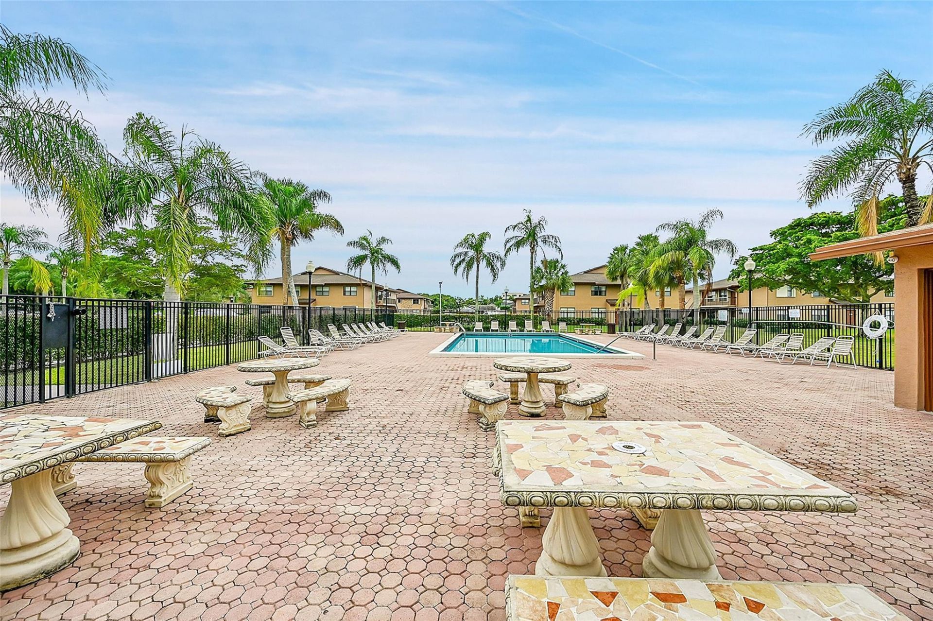 10022 Winding Lake Road, Unit 102, Sunrise, FL 33351 Photo