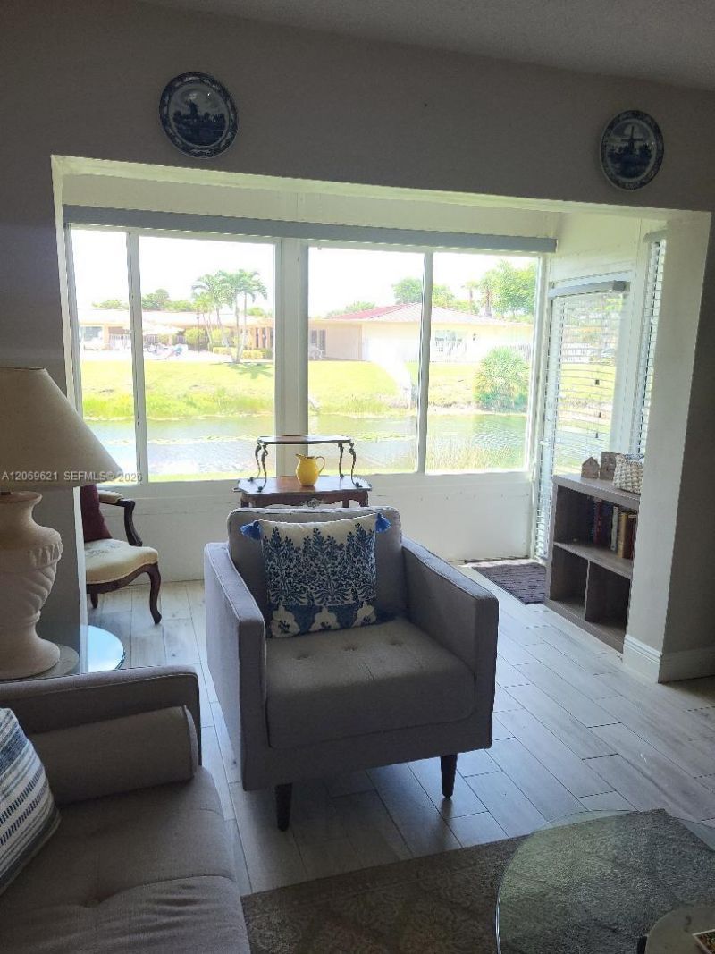 136 Lake Dora Dr, Unit 136, West Palm Beach, FL 33411 Photo