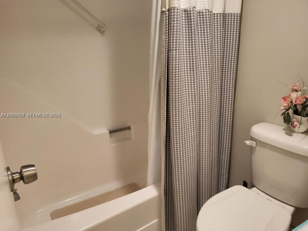 136 Lake Dora Dr, Unit 136, West Palm Beach, FL 33411 Photo