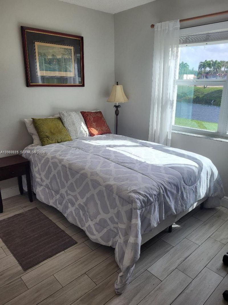 136 Lake Dora Dr, Unit 136, West Palm Beach, FL 33411 Photo