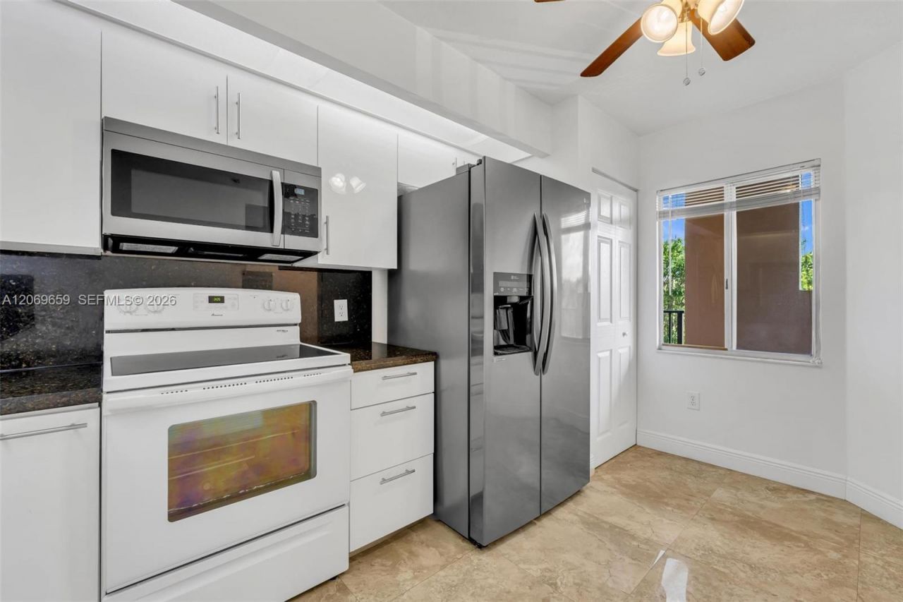 12651 SW 16th Ct , Unit 304B, Pembroke Pines, FL 33027 Photo
