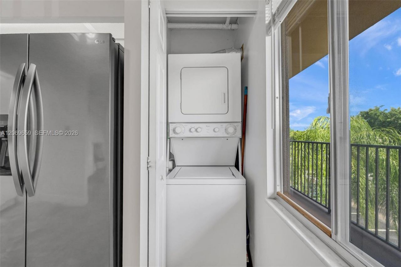 12651 SW 16th Ct , Unit 304B, Pembroke Pines, FL 33027 Photo